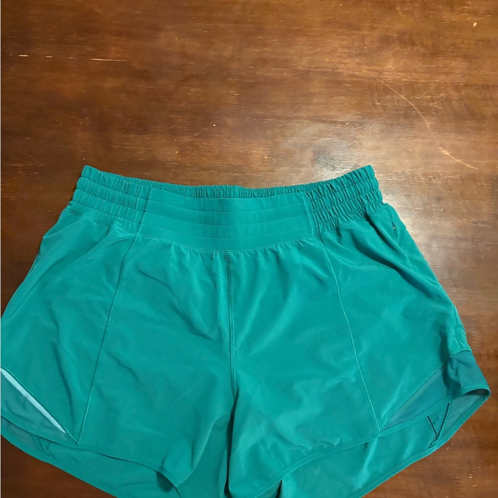 lululemon Hotty Hot high rise Athletic Shorts 10